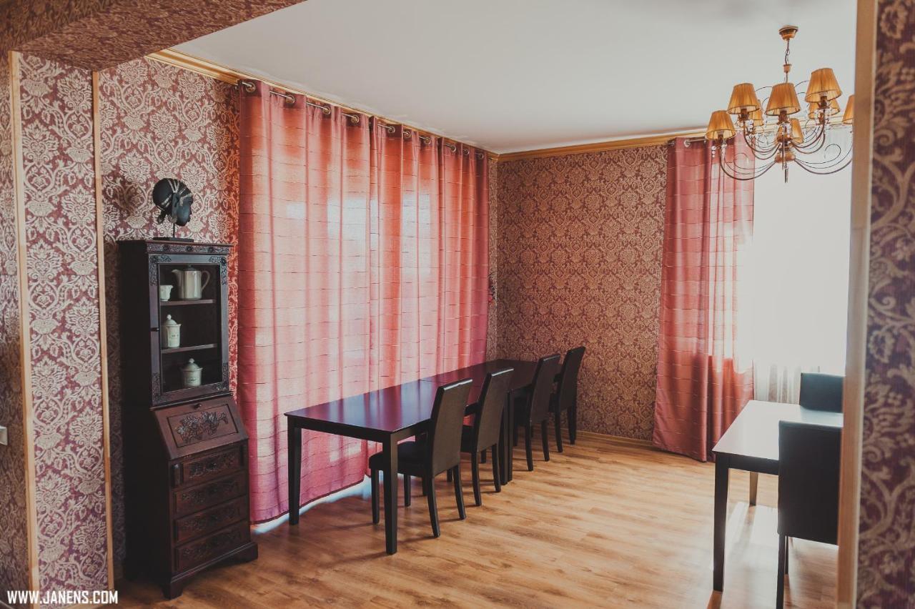 Family Hotel ダウガフピルス エクステリア 写真